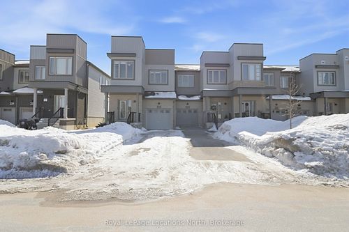 335 Atkinson Street, Clearview, ON, L0M1S0 | Card Image