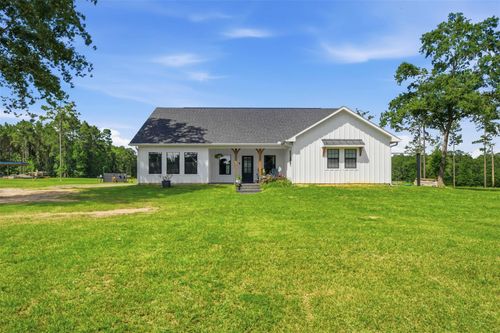 927 Aggie Ave, Livingston, TX, 77351-9238 | Card Image