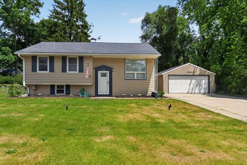 284 Stanford Ln, Jackson, MI, 49203-5043 | Card Image