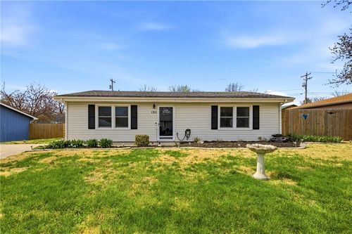 1311 Cherry St, Eudora, KS, 66025-9671 | Card Image