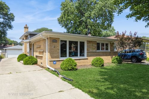 8918 Marmora Ave, Morton Grove, IL, 60053-2447 | Card Image