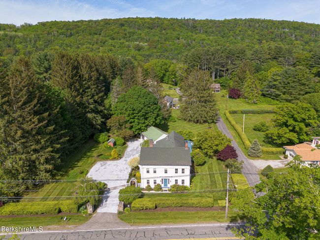 311 N Plain Rd, House other with 4 bedrooms, 4 bathrooms and null parking in Great Barrington MA | Image 55