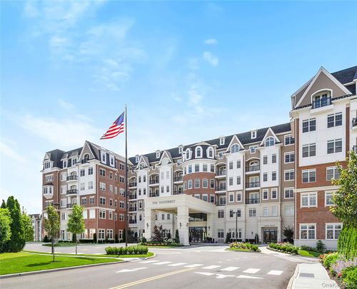 509-990 Corporate Dr, Westbury, NY, 11590-6721 | Card Image