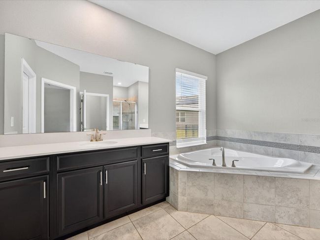 1st Floor Owners' Bathroom | Image 20