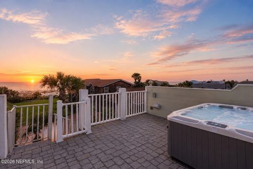 111 Cherry St, Neptune Beach, FL, 32266-6108 | Card Image