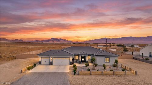 2700 W Carnation Way, Pahrump, NV, 89048-5350 | Card Image