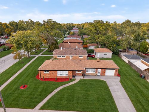 2752 Tennyson Pl, Hazel Crest, IL, 60429-1756 | Card Image