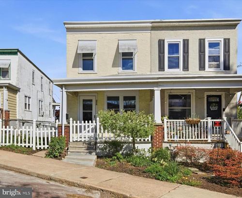 226 Warren St, POTTSTOWN, PA, 19464-4728 | Card Image