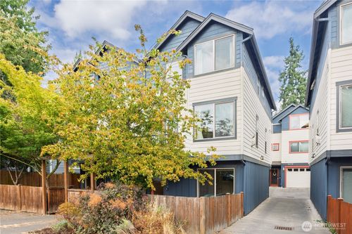 unit-b-3314 Wetmore Ave S, Seattle, WA, 98144-6932 | Card Image