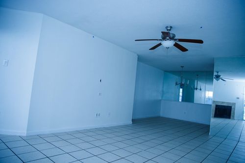 apt-601-9797 Leawood Blvd, Houston, TX, 77099-2666 | Card Image