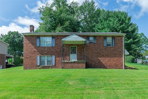 138 Terrace Ct, Level Green, PA, 15085 | Card Image