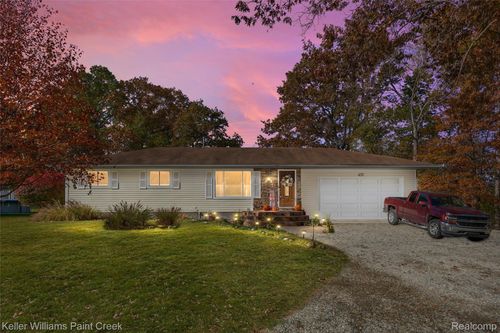 420 Dons Ct, Ortonville, MI, 48462-8515 | Card Image