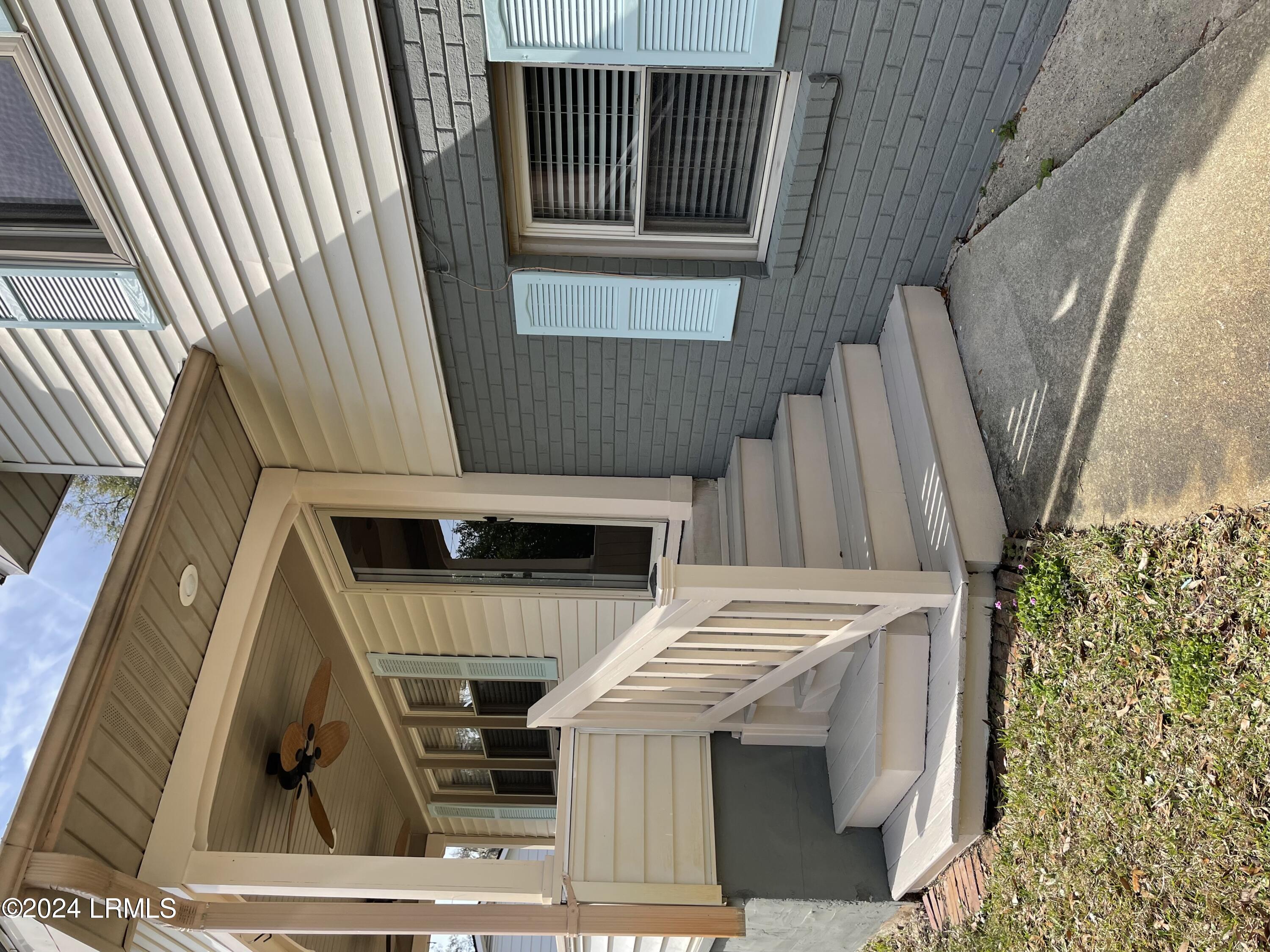 Mystic Dr, Beaufort, SC 29902