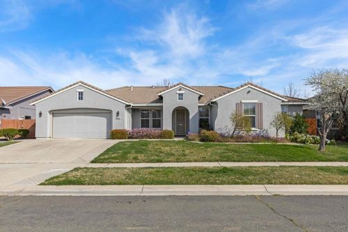 2069 Gold Nugget Way, Plumas Lake, CA, 95961-9059 | Card Image