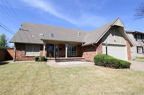2821 E 26th Street, Tulsa, OK, 74114 | Card Image