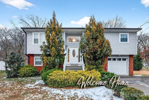 179 Phillips Rd, Somerset, NJ, 08873-2033 | Card Image