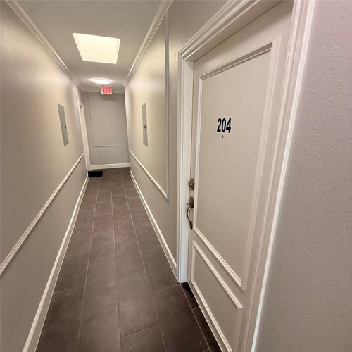 apt-204-3101 Commerce St, Dallas, TX, 75226-1689 | Card Image