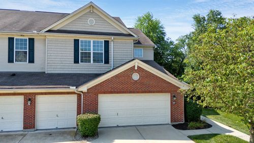 9530 Greenery Ct, Loveland, OH, 45140-3717 | Card Image