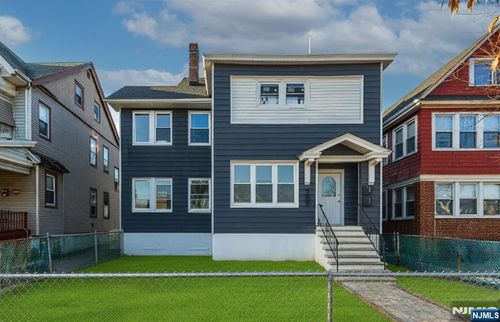 189 N Oraton Pkwy, East Orange, NJ, 07017-4453 | Card Image