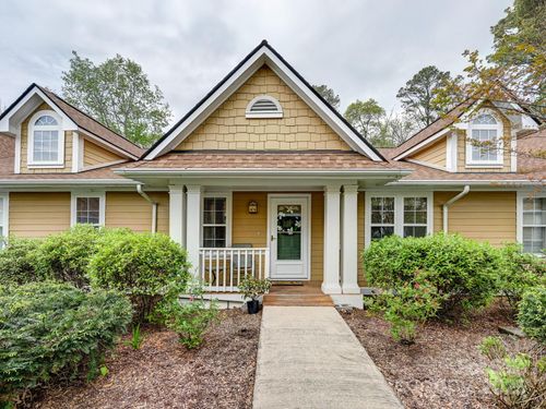 1202 Hyde Park Dr, Asheville, NC, 28806-4811 | Card Image