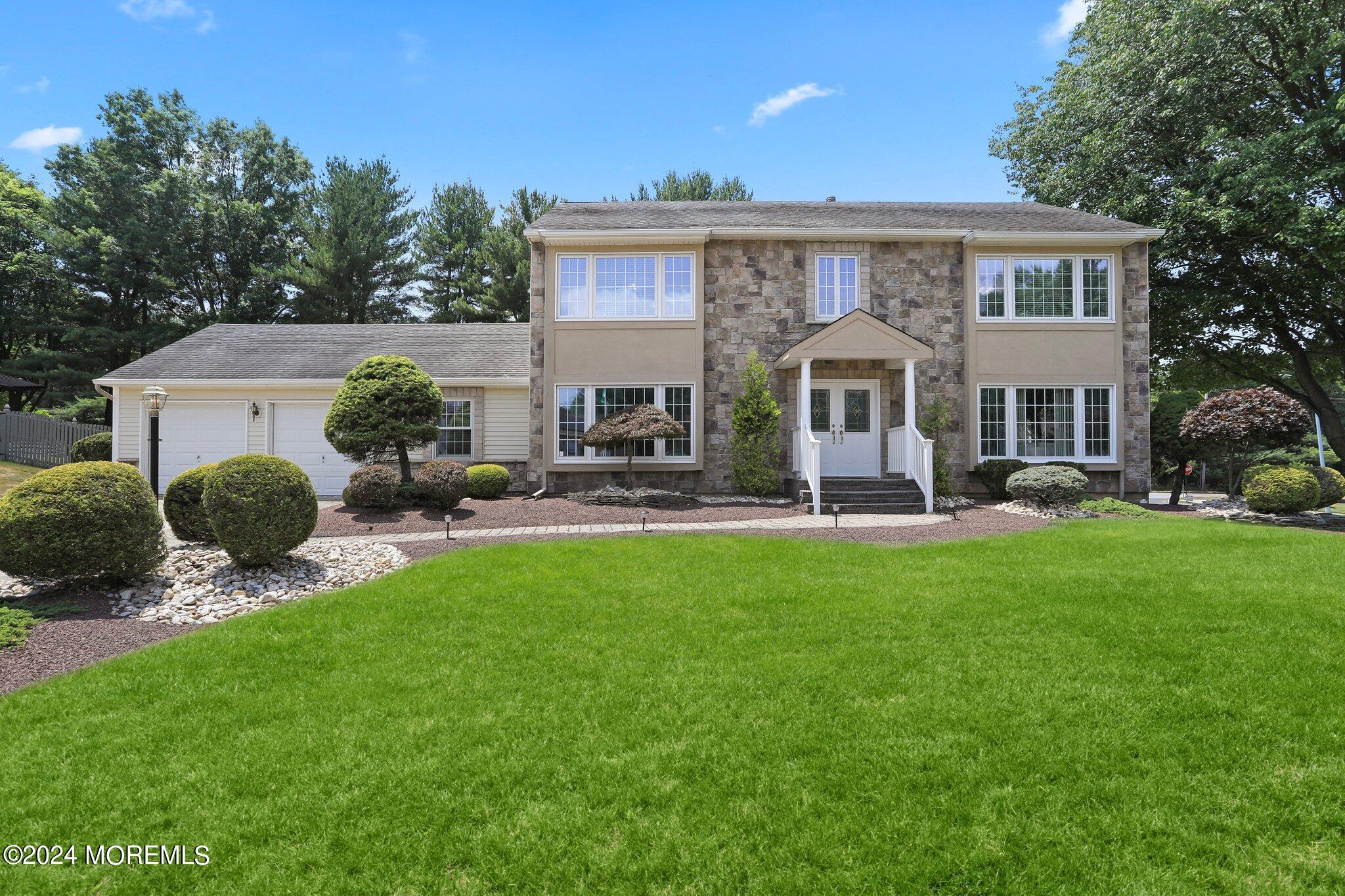 Cedar Ct, Marlboro, NJ 07746