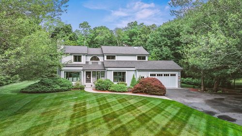 44 Raymond Dr, Seekonk, MA, 02771-5918 | Card Image