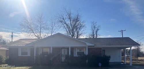 1320 Maple Ave, Clarksdale, MS, 38614-2923 | Card Image