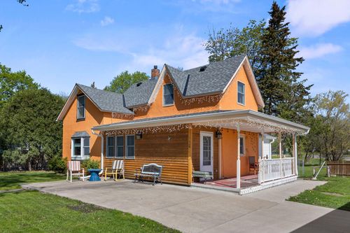 112 Bridge Ave W, Delano, MN, 55328-9384 | Card Image