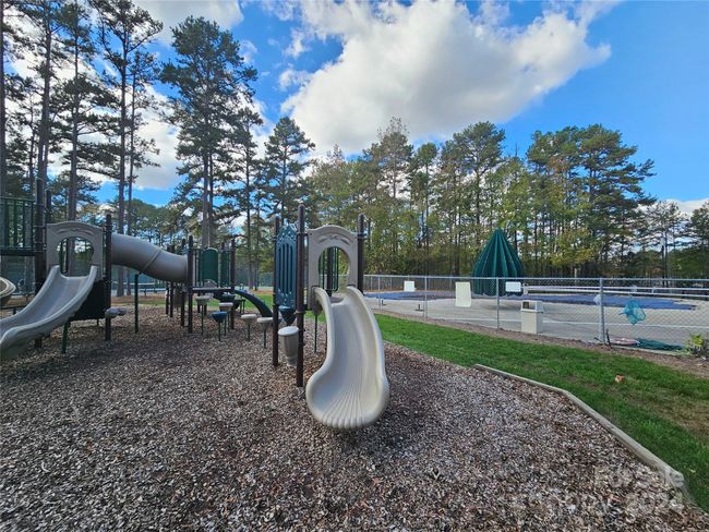 928 Sunnyview Cir, House other with 4 bedrooms, 4 bathrooms and null parking in Matthews NC | Image 47