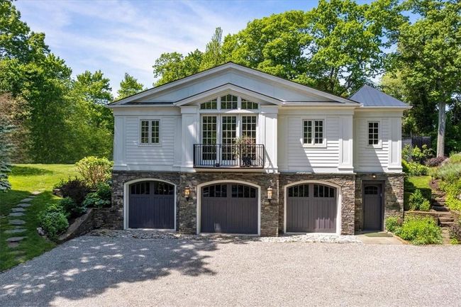 View of front of house with a balcony | Image 25