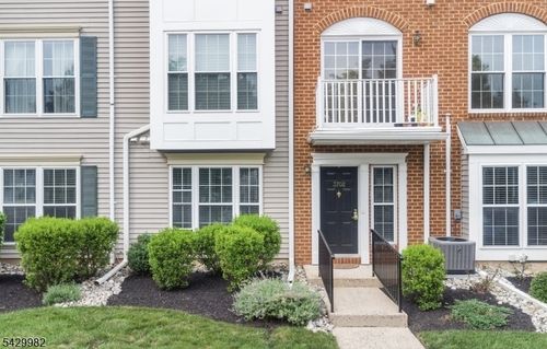 2-3702 Riddle Ct, Bridgewater, NJ, 08807-5554 | Card Image