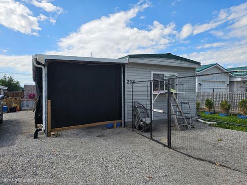 209 2 St, Cowley, AB, T0K0P0 | Card Image