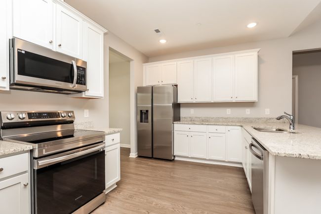 1012 Echo Ridge Rd, House other with 3 bedrooms, 2 bathrooms and 2 parking in Columbia TN | Image 5