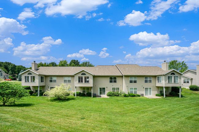 1721 Quail Run Dr, Condo with 2 bedrooms, 3 bathrooms and null parking in Kalamazoo MI | Image 22