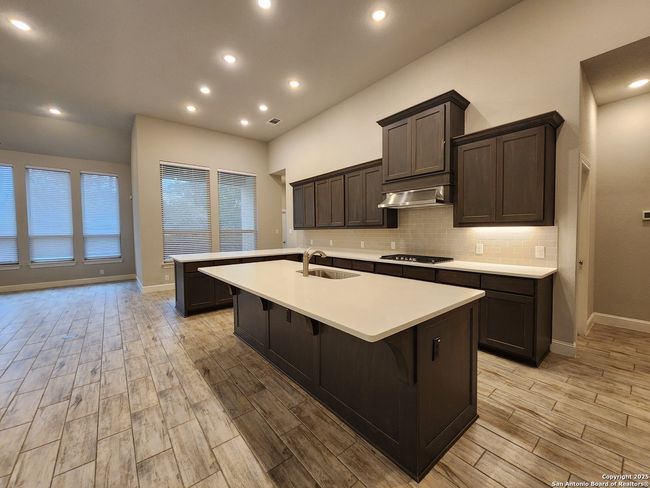 1113 Carriage Loop, House other with 4 bedrooms, 4 bathrooms and null parking in New Braunfels TX | Image 10