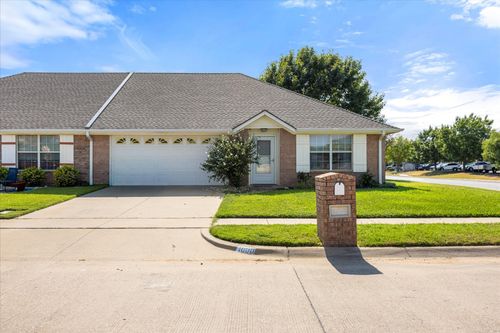 1000 Teresa Ct, Granbury, TX, 76048-1450 | Card Image