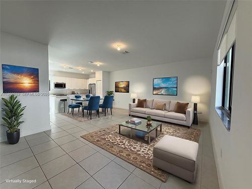 4654-4654 Nw 83rd Pkwy, Doral, FL, 33166-5536 | Card Image