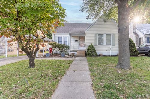 308 Heath St, Sikeston, MO, 63801-2225 | Card Image
