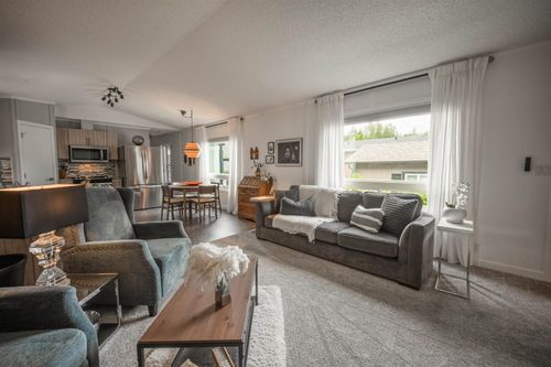 43-59060 Lougheed Highway, Hope, BC, V0X1L3 | Card Image