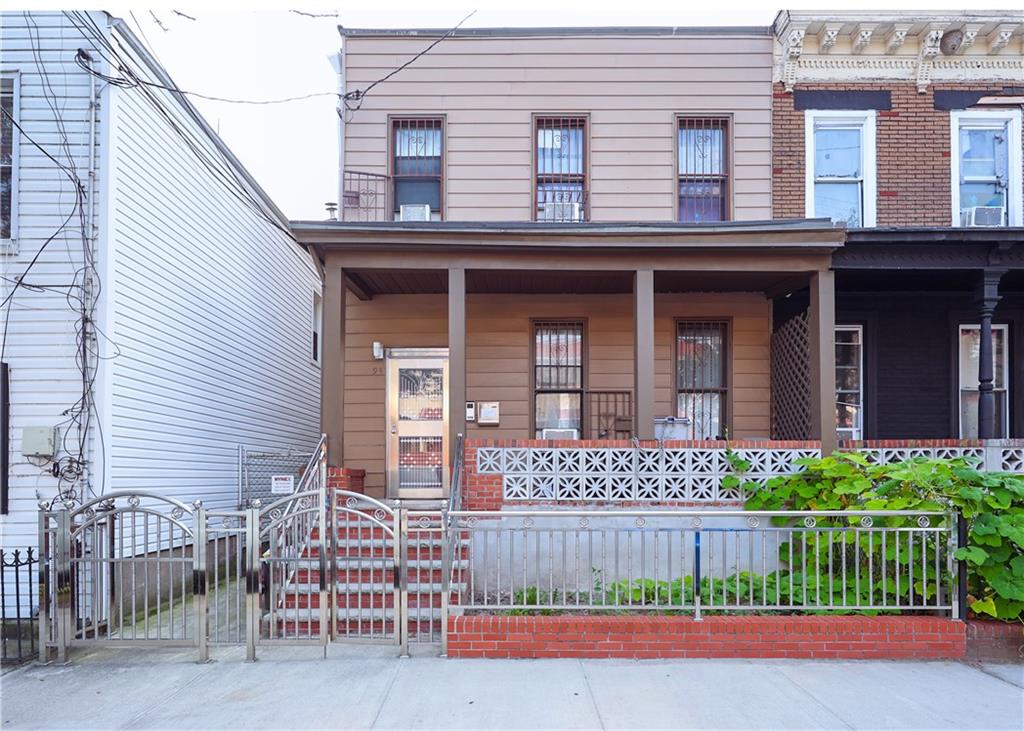 Wyona St, Brooklyn, NY 11207