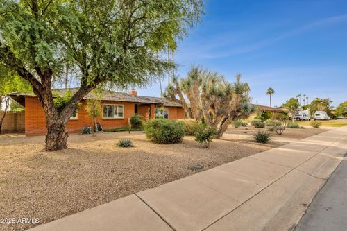 2063 E La Jolla Dr, Tempe, AZ, 85282-5910 | Card Image