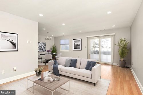 83 Tennyson Dr, Plainsboro, NJ, 08536-3016 | Card Image