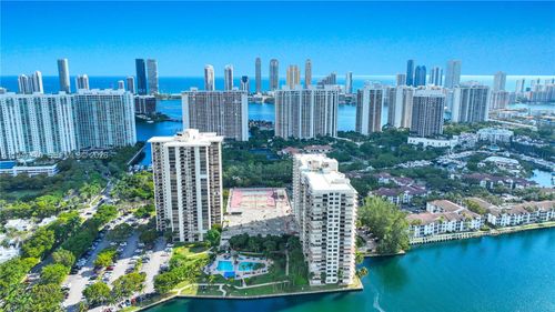 apt-301-18151 Ne 31st Ct, Aventura, FL, 33160-2667 | Card Image