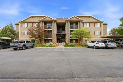 i-9-8083 N Ridge Loop E, Eagle Mountain, UT, 84005-4748 | Card Image