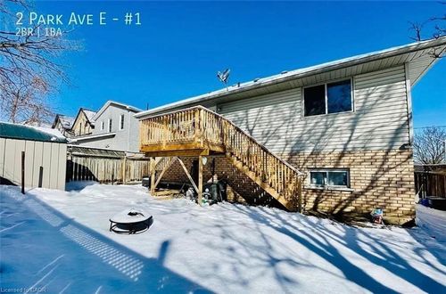 2 Park Ave, Brantford, ON, N3S5H1 | Card Image