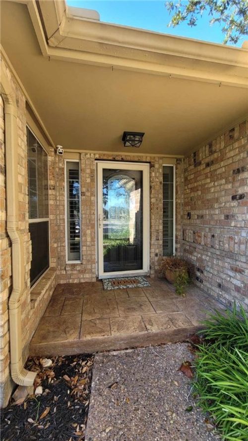 6401 Calais St, Corpus Christi, TX, 78414-6117 | Card Image