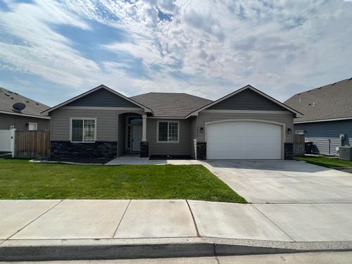 10319 W 17th Pl, Kennewick, WA, 99338-4525 | Card Image