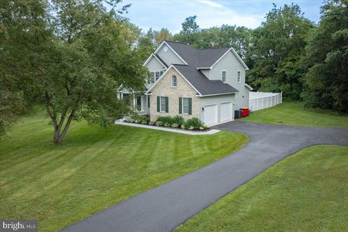 41 Plymouth Ln, MARTINSBURG, WV, 25404-3695 | Card Image