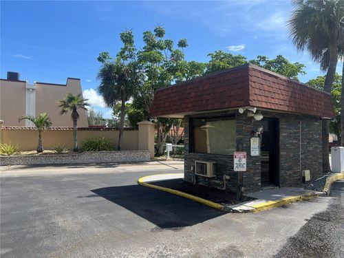 apt-306-4160 Inverrary Dr, Lauderhill, FL, 33319-4546 | Card Image