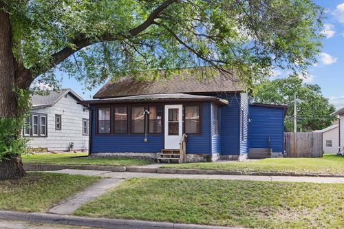 522 Caledonia Street, La Crosse, WI, 54601 | Card Image